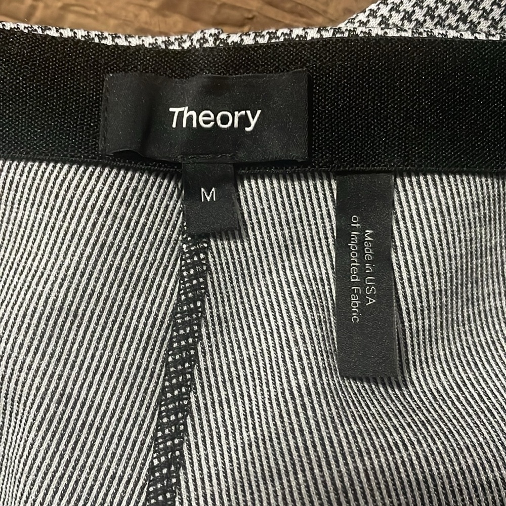 Theory Houndstooth Cropped Kick Pull On Pant Minimalist Quiet Luxury Old Money - Picture 4 of 5